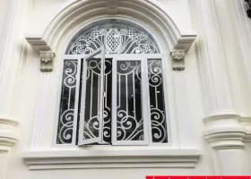 Khung Bảo Vệ Cửa Sổ Sắt Mỹ Thuật Giá Bao Nhiêu | Phú Hoàng Nam-0931238999
