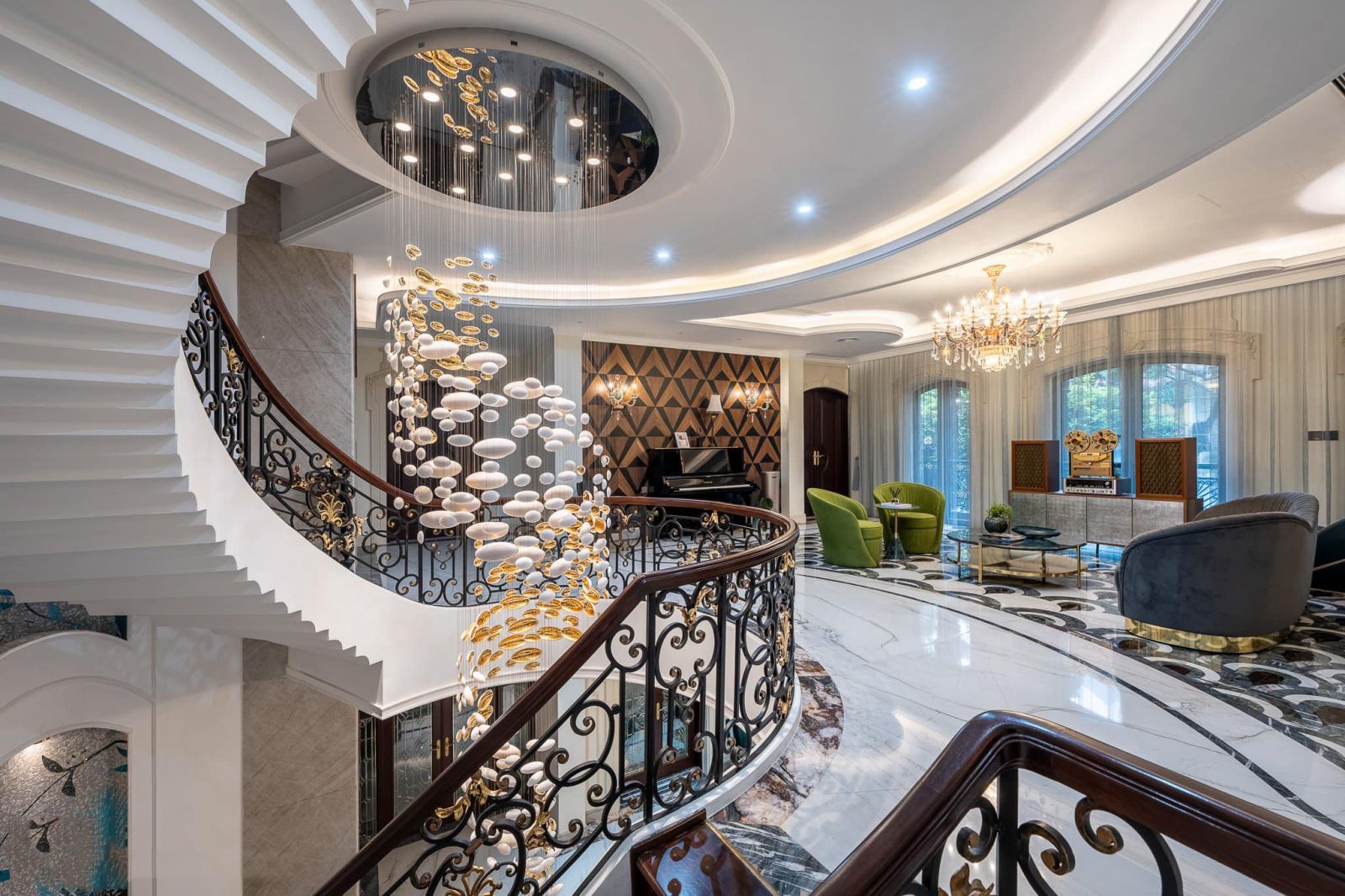 Lan can cầu thang sắt mỹ thuật cao cấp